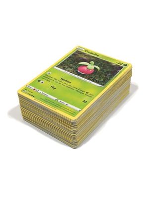 une pile de cartes empilées les unes sur les autres