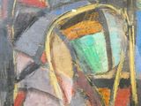 une peinture à l'huile représentant une femme assise sur une chaise, un éventail sur la tête