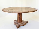 une image d'une table en bois sur fond blanc