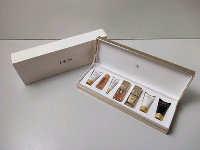 Coffret DIOR "Prestige" contenant 7 miniatures cosmétiques -… - Photo 1