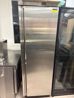 Armoire réfrigérée positive ventilée inox GGM GASTRO Mod. KS…