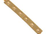 un bracelet en or orné d'étoiles et de diamants