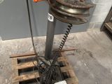 a picture of a machine that is sitting on a pallet