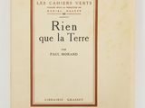 the cover of the book rien que la terre is shown