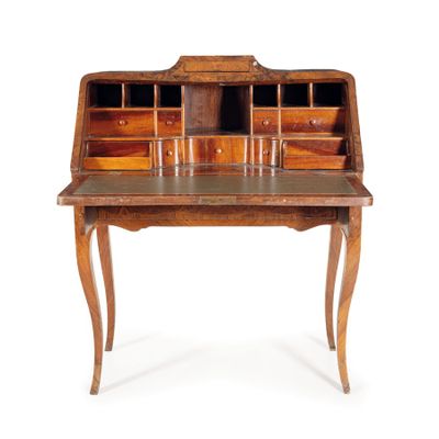 Bureau PlaquÉ EN Bois ET Ronce DE Noyer, 19e SIÈCle