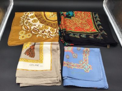 Lot de 4 foulard carré de différentes tailles, dont 2 de la marque grè - Photo 1