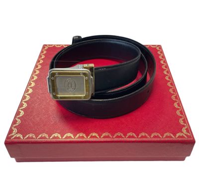 CARTIER MUST CEINTURE cuir noir, boucle métal de deux tons s…