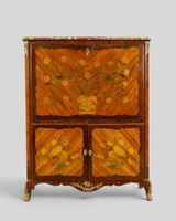 Secrétaire à hauteur d'appui en marqueterie de bois de rose,…