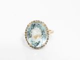 Bague ovale en aigue-marine et diamants