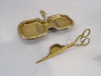 Objets en laiton comprenant 1 porte mouchette 18. (photo 3)