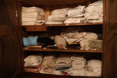 Contenu de l'armoire: linge de maison, draps, taies d'oreill… - Photo 1