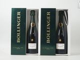 deux bouteilles de vin mousseux Bollinger dans un coffret