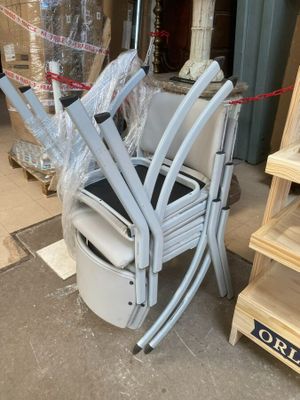 A L'ETUDE - LITIGE TRANSPORT - 4 chaises visiteurs - Photo 1