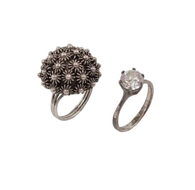 an image of two rings and a ring on a white background