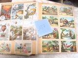 une photo d'un livre avec des photos de personnes dessus