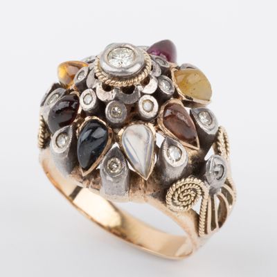 Bague dôme, diamants, central taille brillant 0.10 carat env…