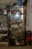 1 Vitrine éclairée (vide de son contenu)