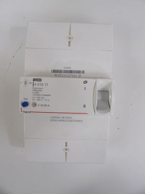 a white box with a blue button on it