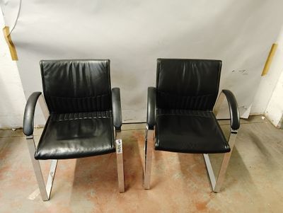 Lot de deux chaises en cuir noir TALIN