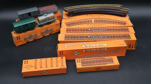 Éléments de train électrique JOUEF