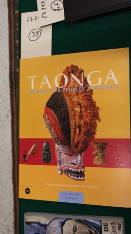TONGA Trésors des peoples d’Océanie. Collection nomade, 2006, In-...