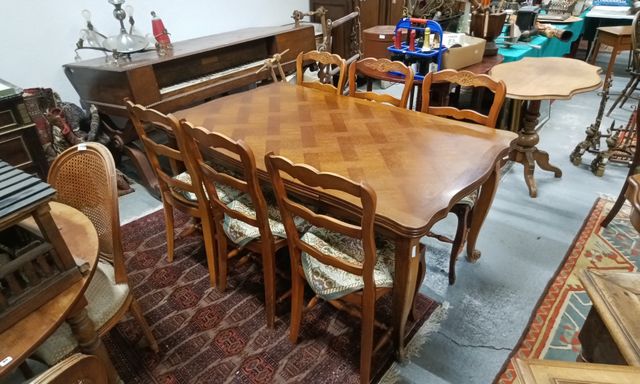 Ensemble de salle à manger comprenant une table avec rallonge et ...