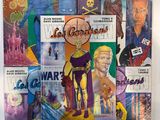 une photo montrant une pile de bandes dessinées posées sur une table