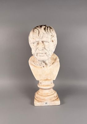 Buste de plâtre représentant un homme.