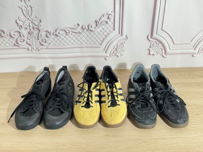 ADIDAS - Trois paires de sneakers à lacets, divers modèles.