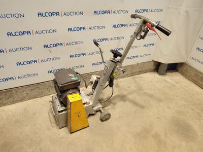 l'image d'une machine posée sur le sol