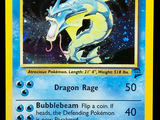 une image d'une carte Pokémon sur laquelle figure un dragon