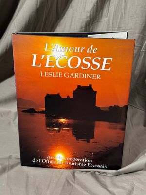 L'AMOUR DE L'ECOSSE par Leslie Gardiner, ouvrage de 96pages,…