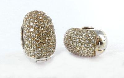 paire de breloques en perles de cristal pavées, de couleur argentée et dorée