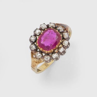 une bague à rubis et diamants