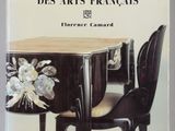 la couverture d'un livre sur laquelle figure une image représentant une table et des chaises