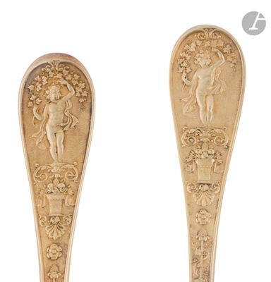 paire de cuillères anciennes avec cher et cher cher cher cher cher cher cher cher cher cher cher cher cher cher cher cher cher cher cher cher cher cher cher
