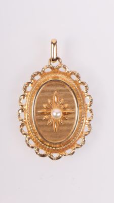 Pendentif En or jaune 18k (750). et semence de perles.