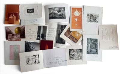 beaucoup de photos et d'images sur la table