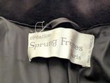 a label on a jacket that says creation spring frees
