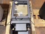 l'image d'une machine posée sur une palette