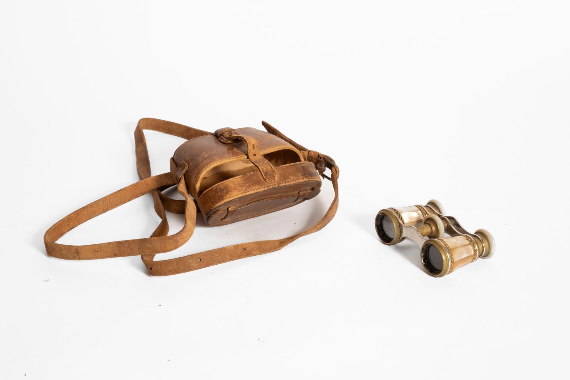 Objets d'art & Curiosités