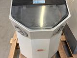 an image of a machine that is sitting on a pallet