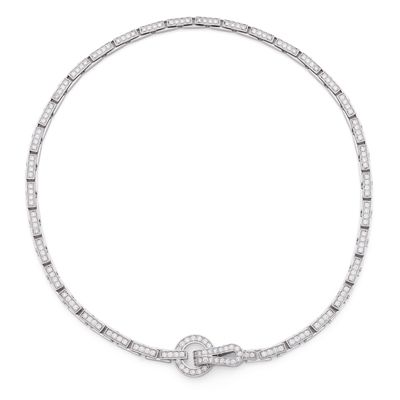 un collier en diamants et or blanc, signé Van Cleef