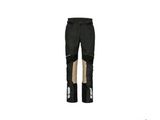 un gros plan sur un pantalon noir sur fond blanc