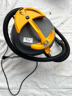 DIVERSEY TASKI - Aspirateur vento 8S (manque les ambouts d'a…