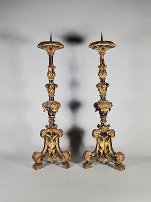 paire de chandeliers anciens en laiton