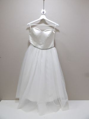MARIAGE - Robe de mariée Bustier en satin et tulle, ceinture…