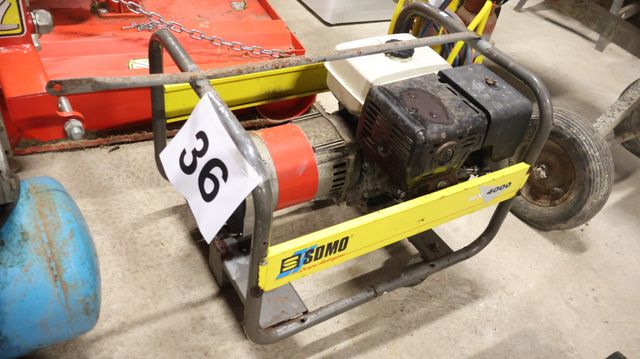 Groupe électrogène SDMO modèle HX 4000 (non testé) moteur honda G...