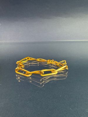 bracelet à chaîne plaqué or avec fermoir