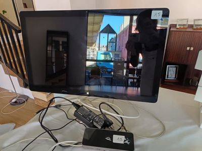 Écran APPLE Thunderbolt Display - 27" - 2560 x 1440 C02QQ4MA… - Photo 1